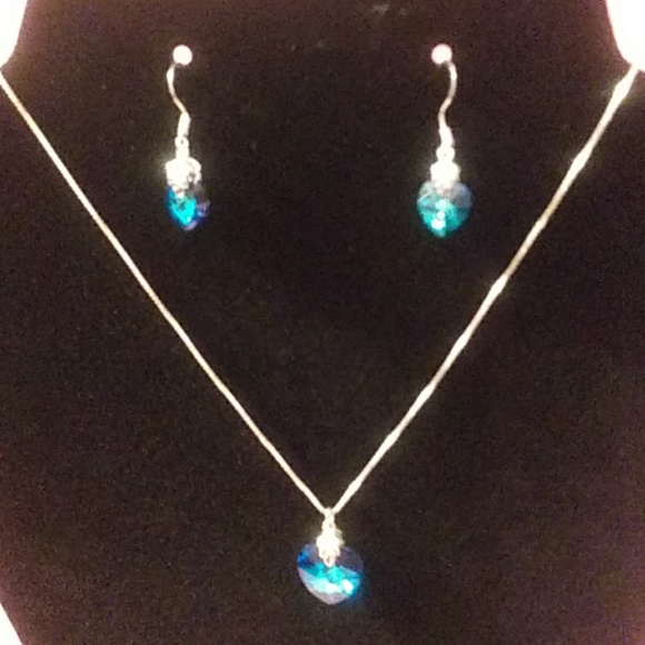 Swarovski Jewelry - SWAROVSKI NECKLESS & EARRING SET